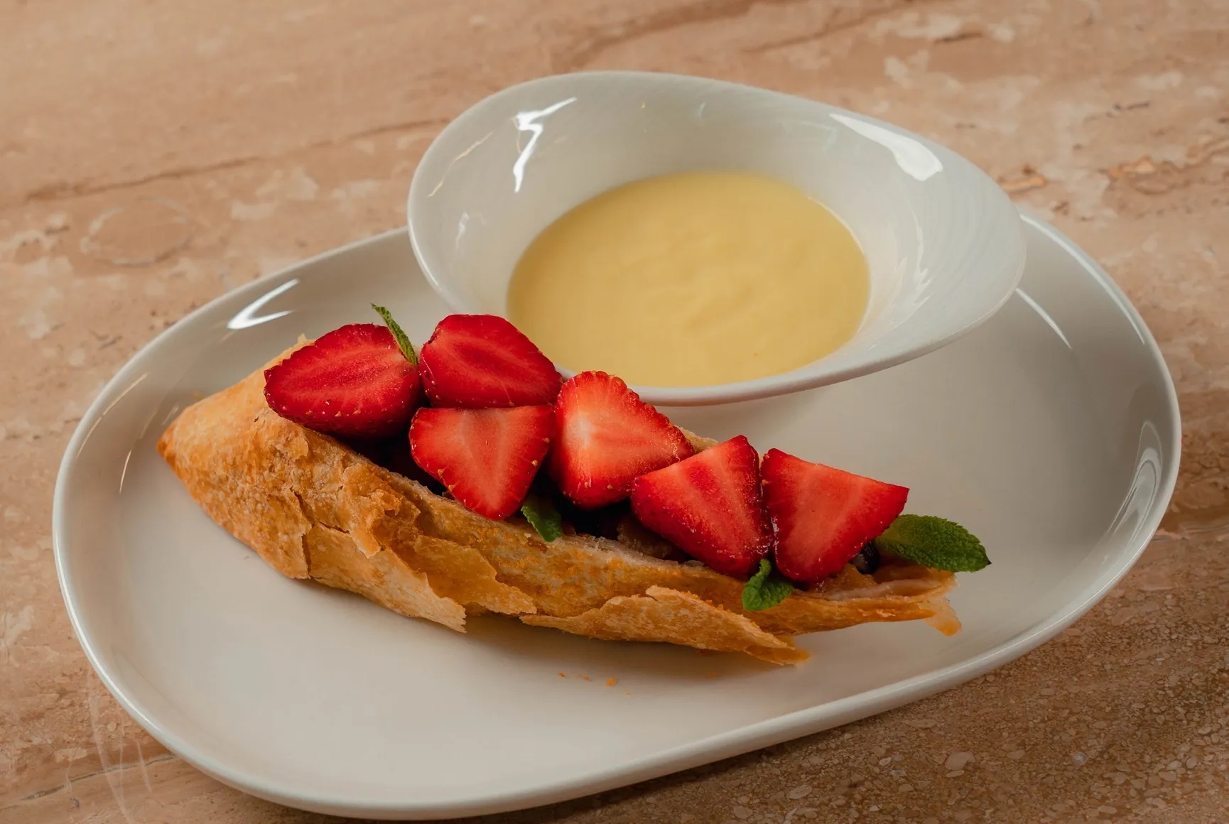 Штрудель з яблуками