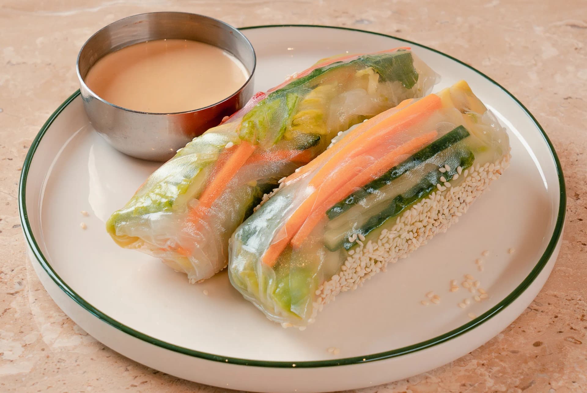 Spring roll with peanut sauce