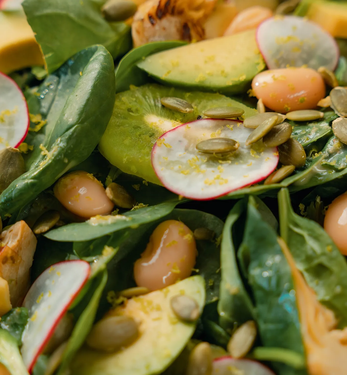 White bean and kiwi salad